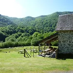 Chalé Les De La Forêt D'issaux *