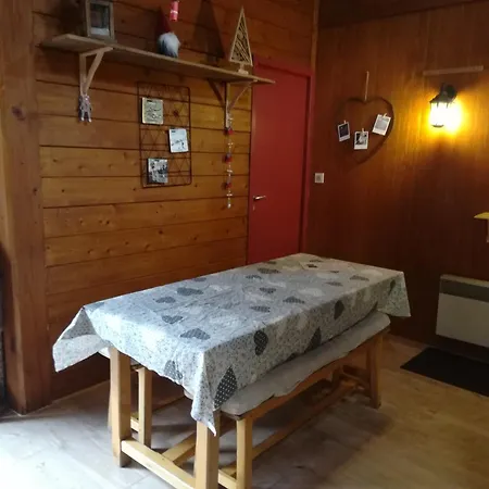 Les De La Foret D'issaux *