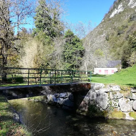 Domek alpejski Les De La Foret D'issaux *