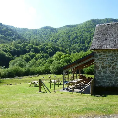 Шале Les De La Foret D'issaux *