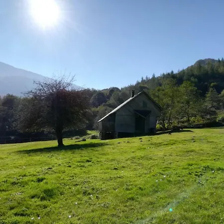 Domek alpejski Les De La Foret D'issaux *
